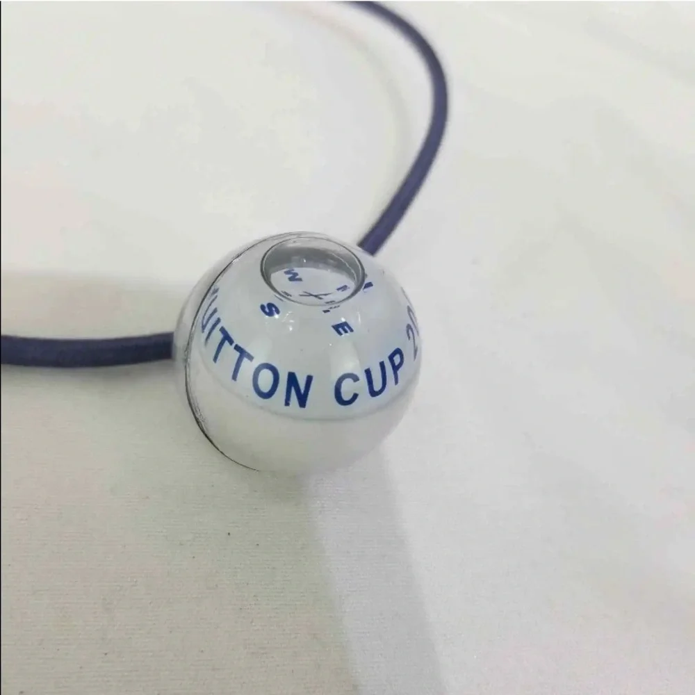 Authentic LOUIS VUITTON LV‎ Cup 2000 compass - Picture 10 of 15